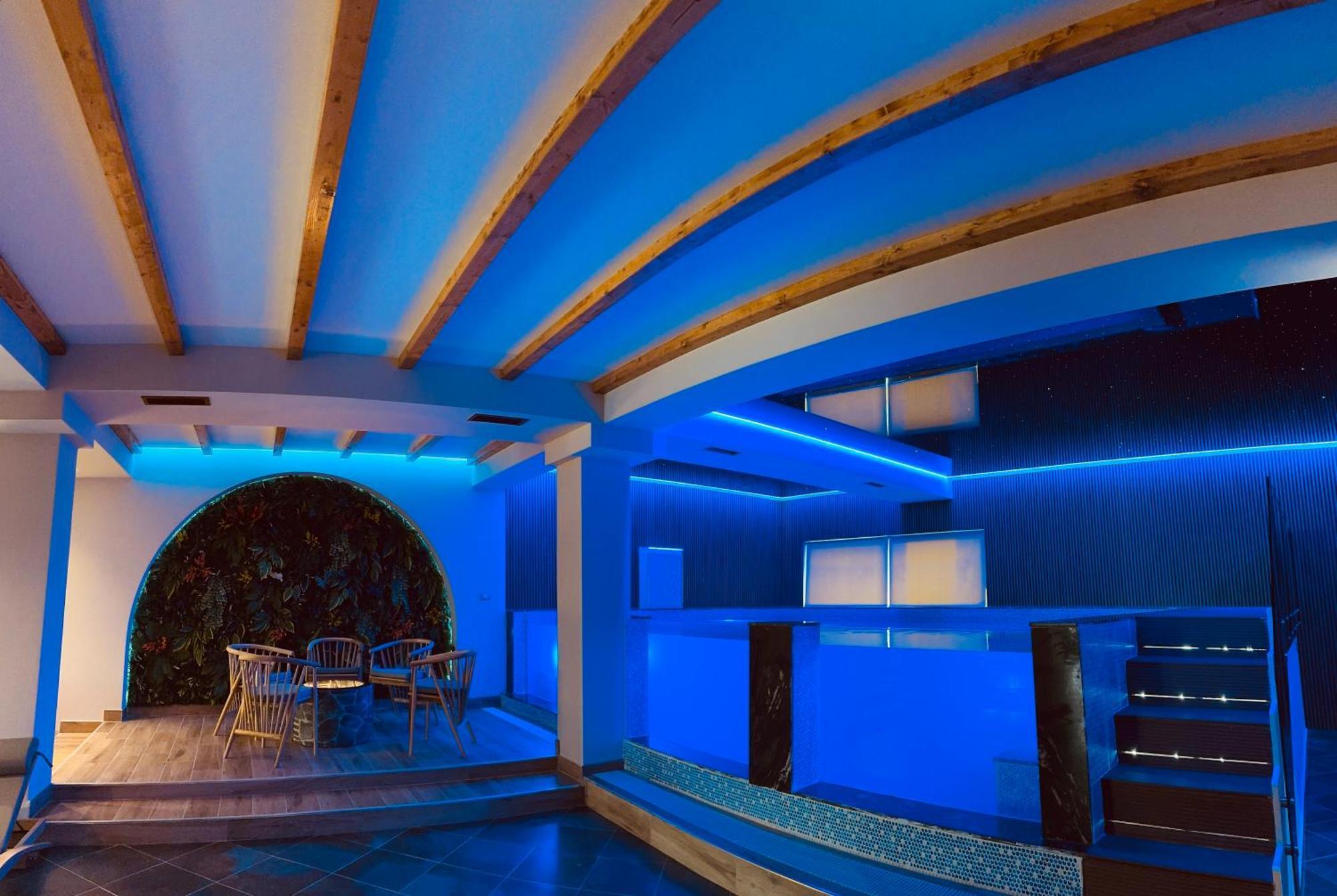 Prince Of Lake Hotel Canaj Exterior photo